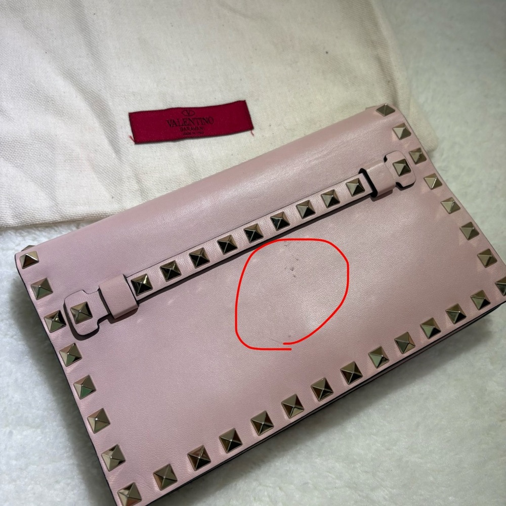 Valentino Blush Pink Rockstud Leather Clutch - Picture 6 of 16